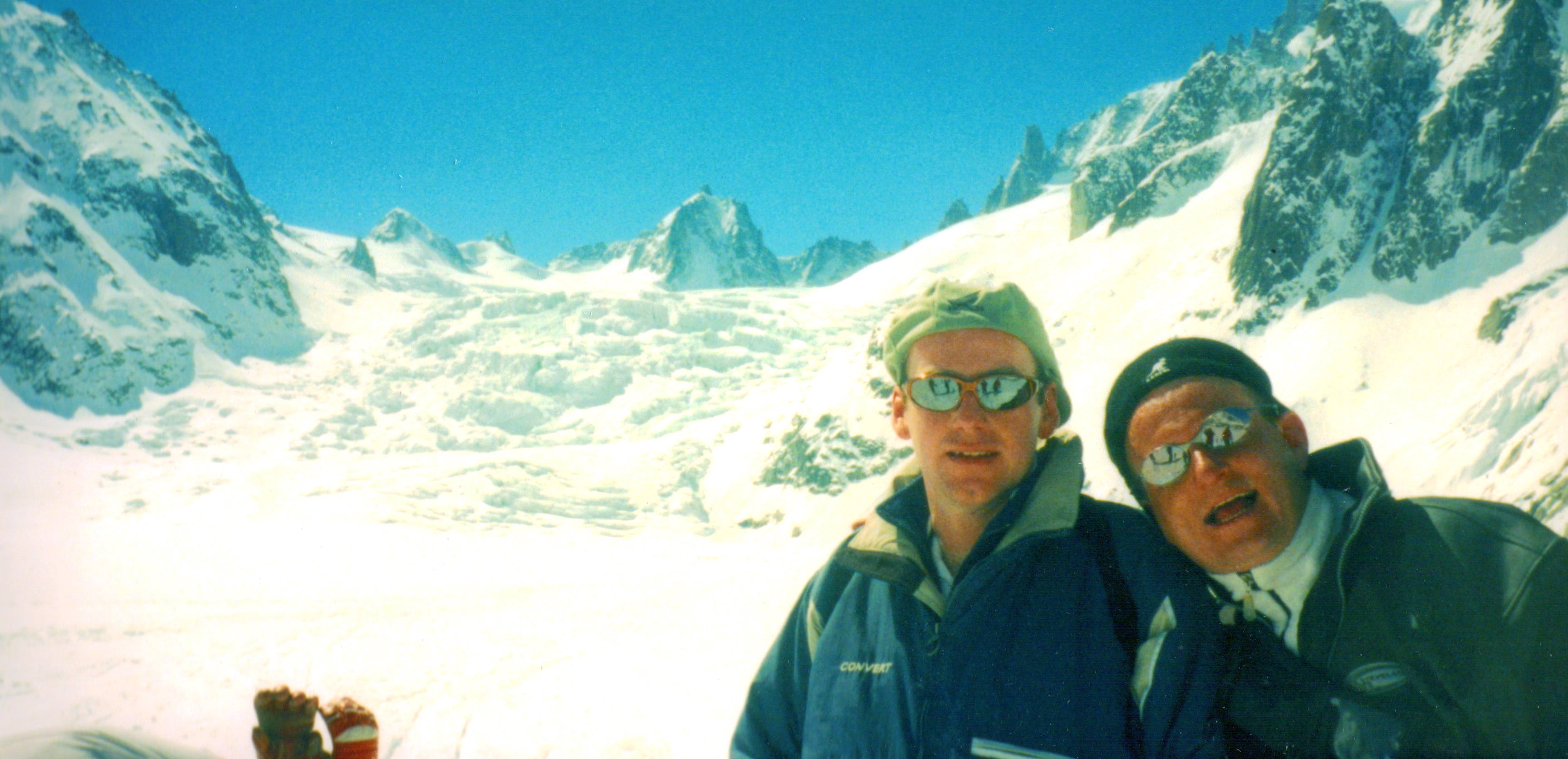 johny and tricks on vallee blanche